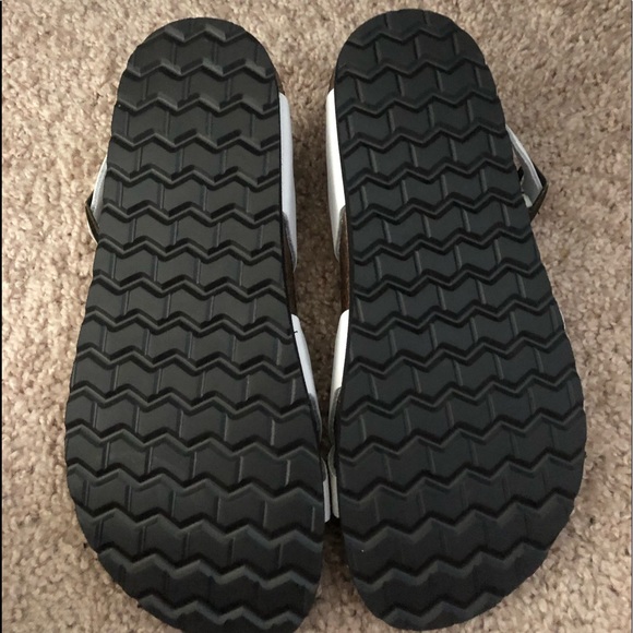 Copy cat Birkenstock’s, white - Picture 2 of 2